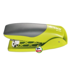 Engrampador Color M-546 Color verde  26/6 Marca  Artesco